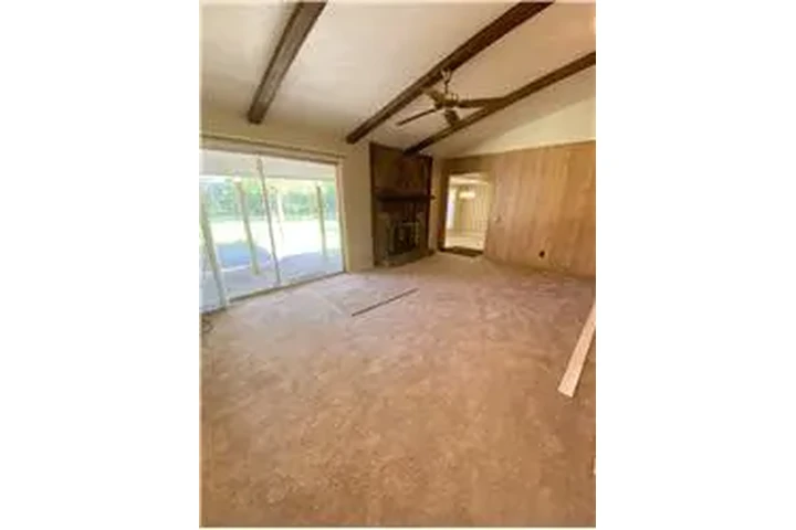 $2000 : Rental property with 3 bedro image 10