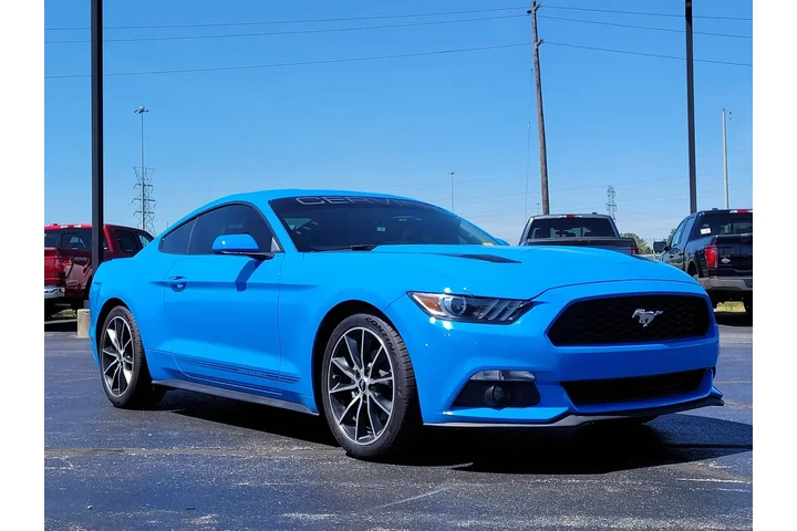 $16449 : Ford Mustang 2017 EcoBoost 2 image 1