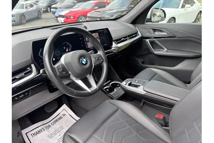 $30388 : BMW X1 2024 AWD xDrive28i 4d image 10