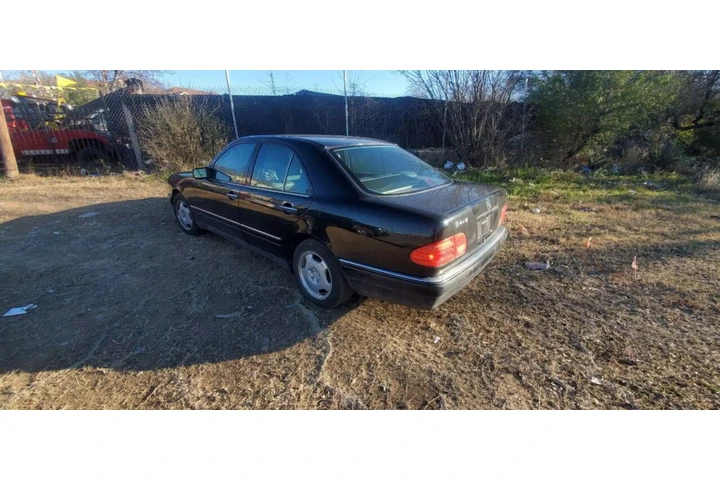 $3500 : 1997 MERCEDES-BENZ E-CLASS199 image 3