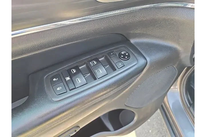 $18973 : Jeep Grand Cherokee 2021 4x4 image 10