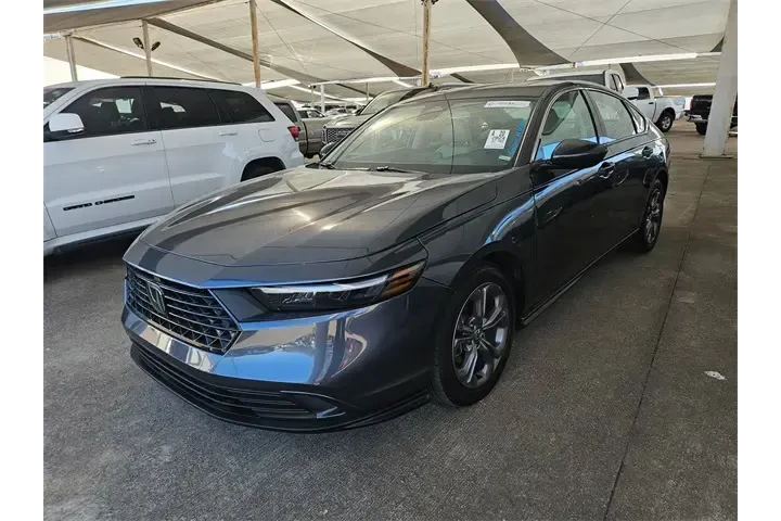 $24987 : Honda Accord 2024 EX 4dr Sed image 1