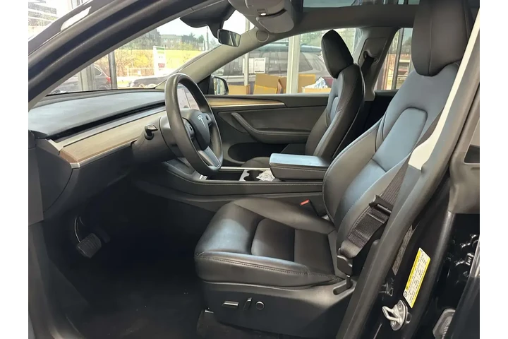 $36410 : Tesla Model Y 2024 AWD Long image 10