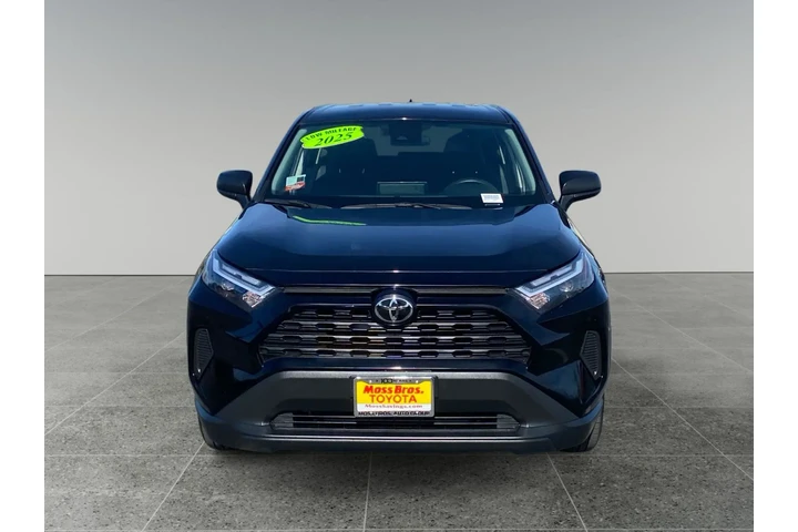$31842 : Toyota RAV4 2025 AWD LE 4dr image 8