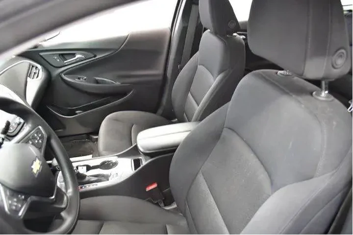 $16994 : Chevrolet Malibu 2024 LT 4dr image 9