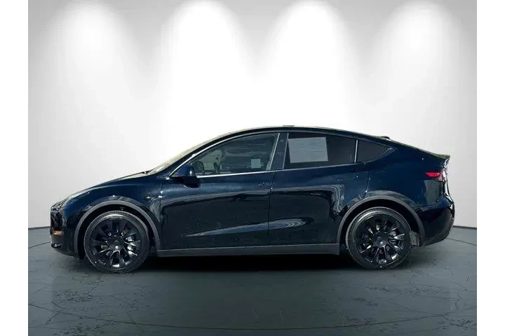 $33997 : Tesla Model Y 2023 AWD 4dr C image 7