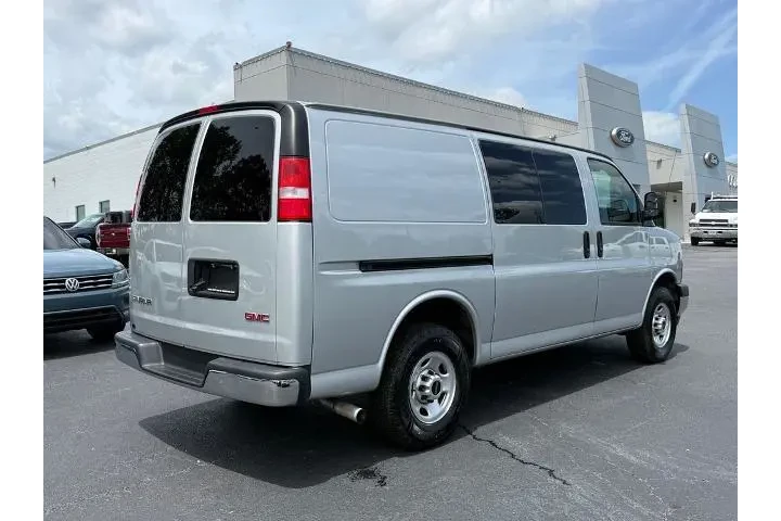 $22875 : GMC Savana 2023 2500 3dr Car image 4