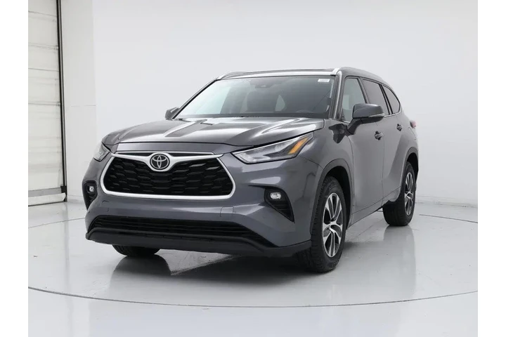 $32998 : Toyota Highlander 2021 XLE 4 image 4