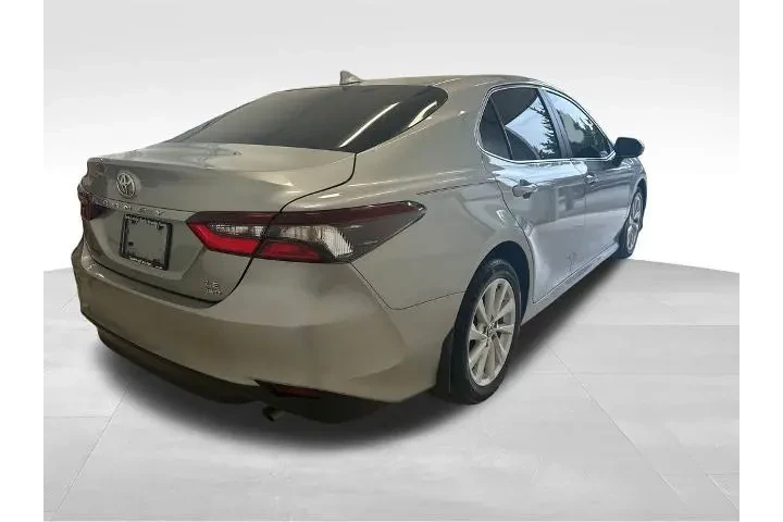 $24351 : Toyota Camry 2023 AWD LE 4dr image 7