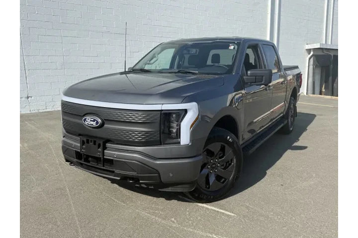 $37500 : 2024 Ford F-150 Lightning Flas image 2