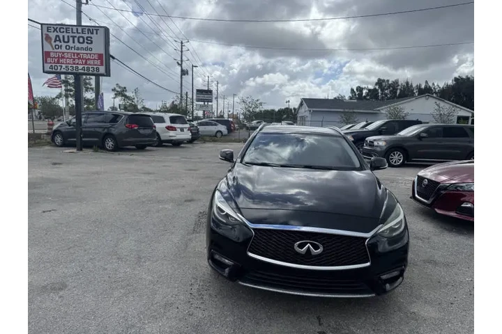 $8497 : 2017 QX30 Premium image 6