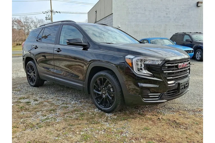 $26988 : GMC Terrain 2023 SLE 4dr SUV image 7