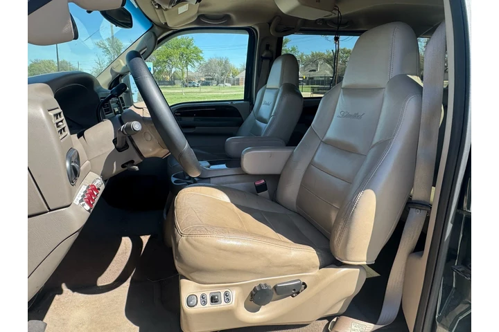 $18995 : 2003 Excursion Limited image 8