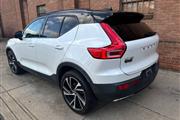 $22500 : 2020 XC40 T5 R-Design thumbnail