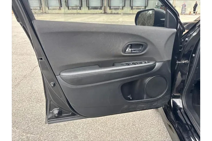 $17720 : Honda HR-V 2021 Sport 4dr Cr image 10