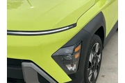 $18998 : Hyundai KONA 2024 SEL 4dr Cr thumbnail
