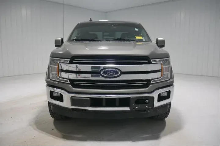 $29000 : Ford F-150 2019 4x4 Lariat 4 image 2