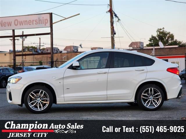 Used 2018 X4 xDrive28i Sports image 9