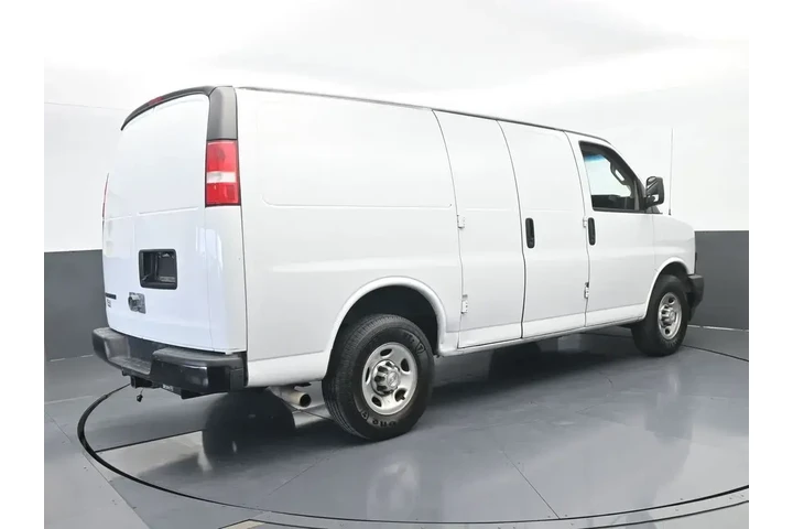 $10991 : Chevrolet Express 2018 2500 image 6