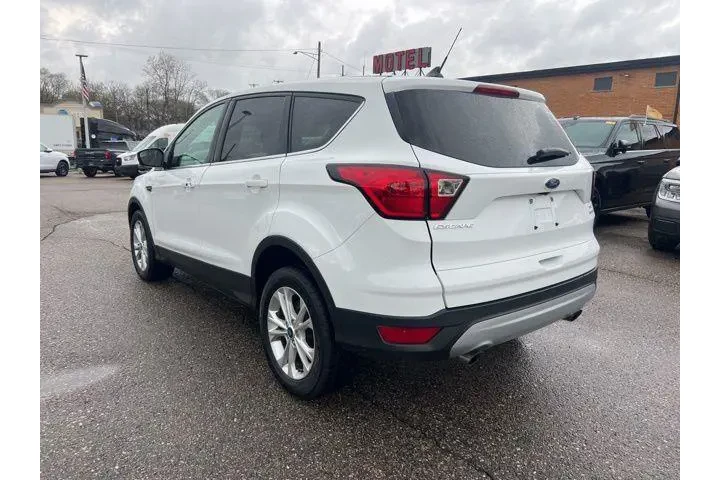 $12225 : Ford Escape 2019 SE 4dr SUV image 6