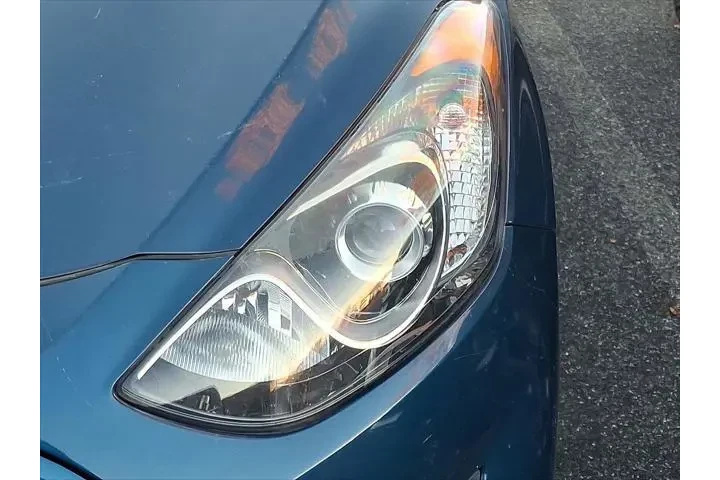 $12533 : Hyundai ELANTRA GT 2016 4dr image 9