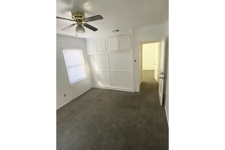 $800 : Beautiful ..San Bernardino, CA image 3