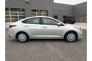 $9814 : Hyundai ACCENT 2019 SE 4dr S thumbnail