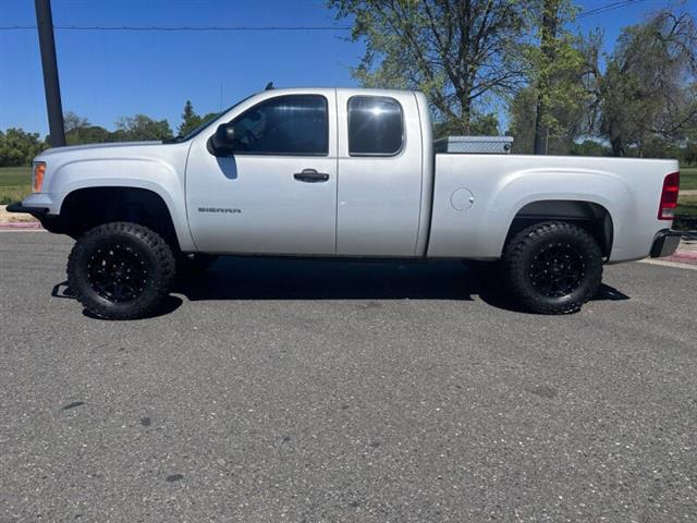 $14750 : 2011 GMC Sierra 1500 SLE image 4