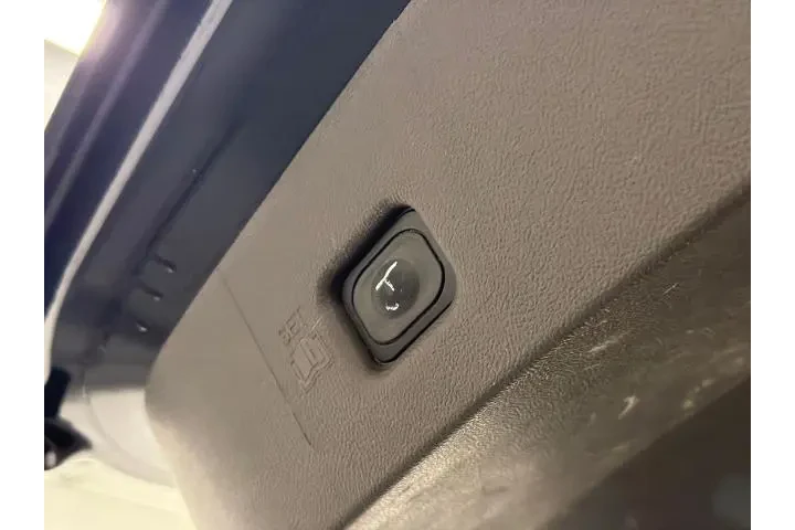 $34500 : Lincoln Nautilus 2022 AWD Re image 8