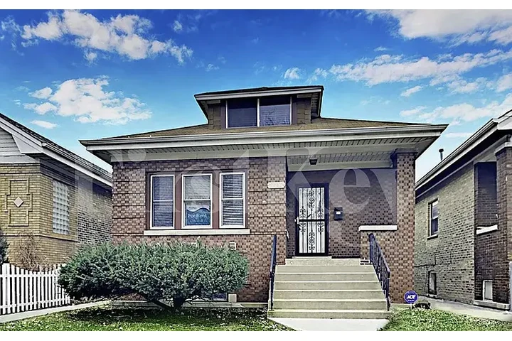 $1870 : HOUSE TO LET IN CHICAGO IL image 1