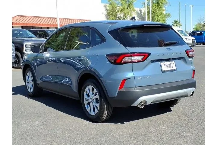 $27900 : Ford Escape 2026 Active 4dr image 3
