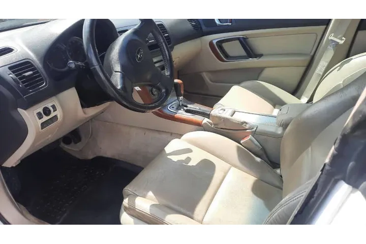 $2495 : 2005 Outback 2.5i Limited image 3