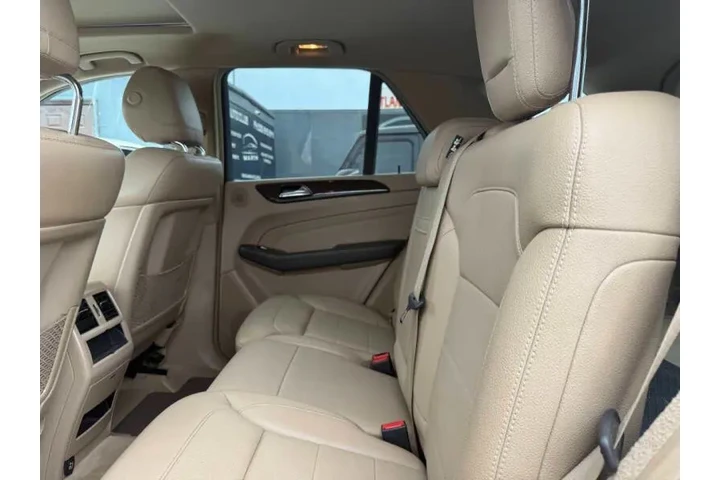 2013 Mercedes-Benz M-Class ML image 9