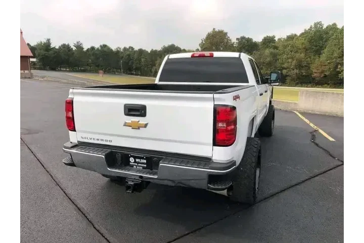 $7800 : Still runs in good condition image 2