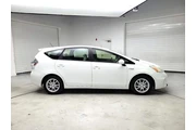 $12998 : Toyota Prius v 2014 Three 4d thumbnail