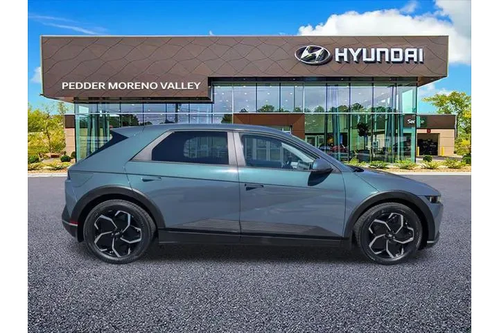 $21495 : Hyundai IONIQ 5 2024 SE 4dr image 3