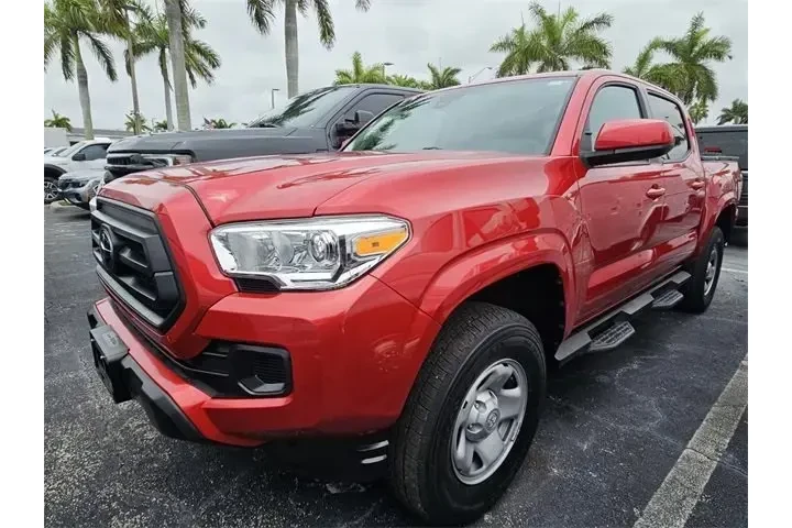 $27990 : Toyota Tacoma 2021 4x2 SR 4d image 2