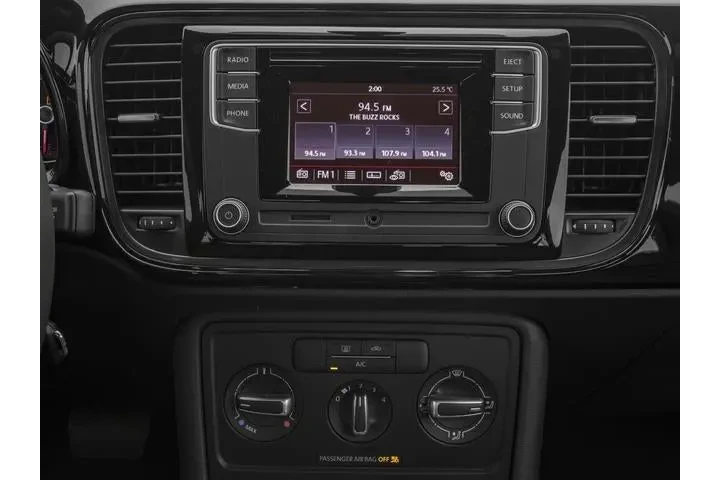 $16971 : Volkswagen Beetle 2018 2.0T image 10