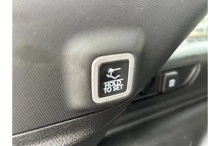 $30995 : Jeep Grand Cherokee 2023 4x4 image 10