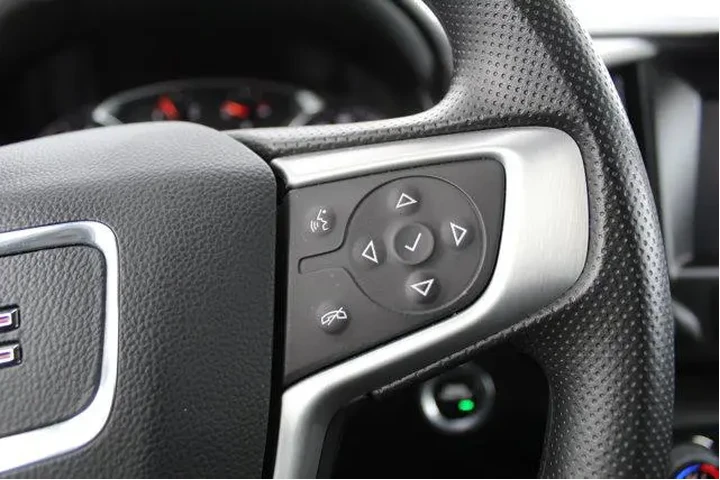 $21846 : GMC Terrain 2022 AWD SLE 4dr image 8