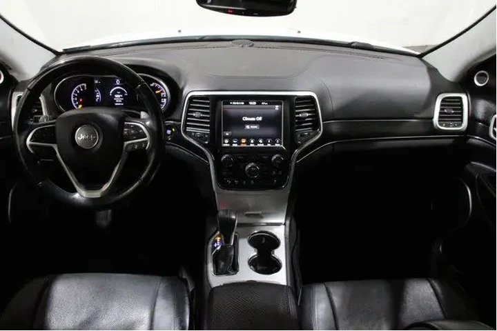 $19682 : Jeep Grand Cherokee 2018 4x4 image 2