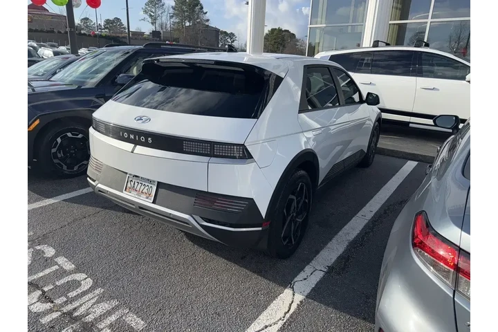 $21991 : Hyundai IONIQ 5 2022 SE 4dr image 5