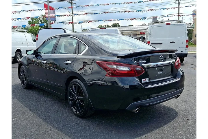 $14500 : 2017 Altima 2.5 S image 4