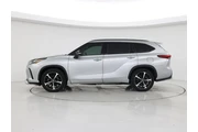 $31998 : Toyota Highlander 2021 XSE 4 thumbnail