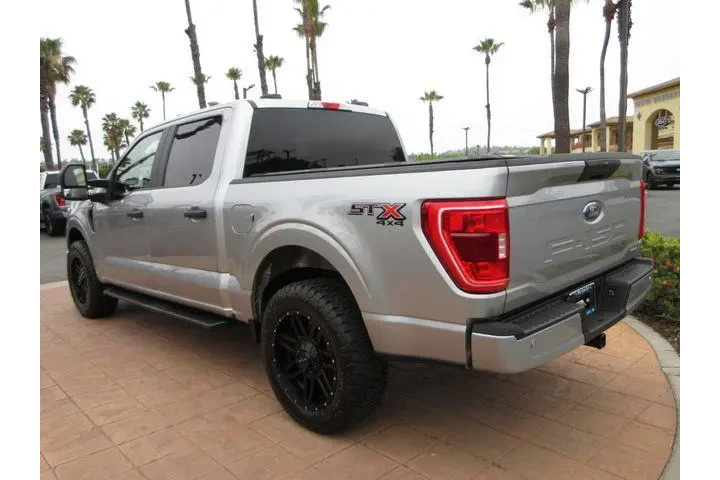 $33499 : Ford F-150 2021 4x4 XL 4dr S image 2