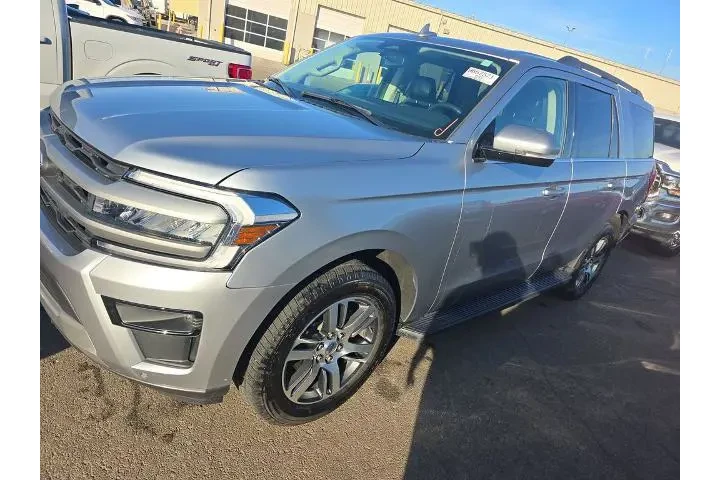 $39999 : Ford Expedition 2024 4x2 XLT image 1