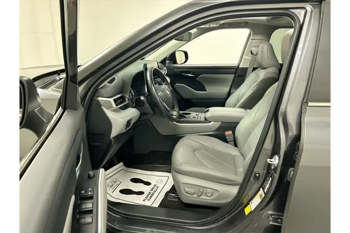 $35000 : Toyota Highlander 2023 AWD X image 9