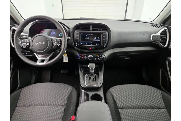 $15998 : Kia Soul 2024 LX 4dr Crossov image 9