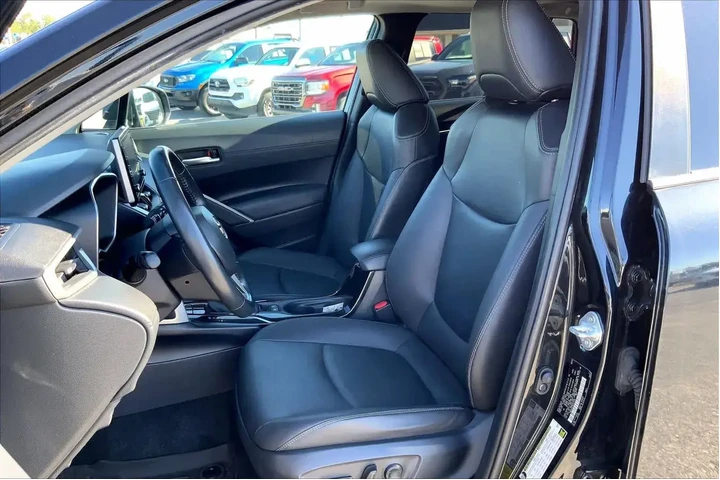 $23989 : Toyota Corolla Cross 2022 XL image 7