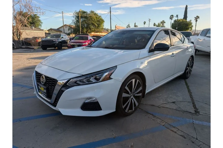 $12995 : 2020 Altima 2.5 SR image 9